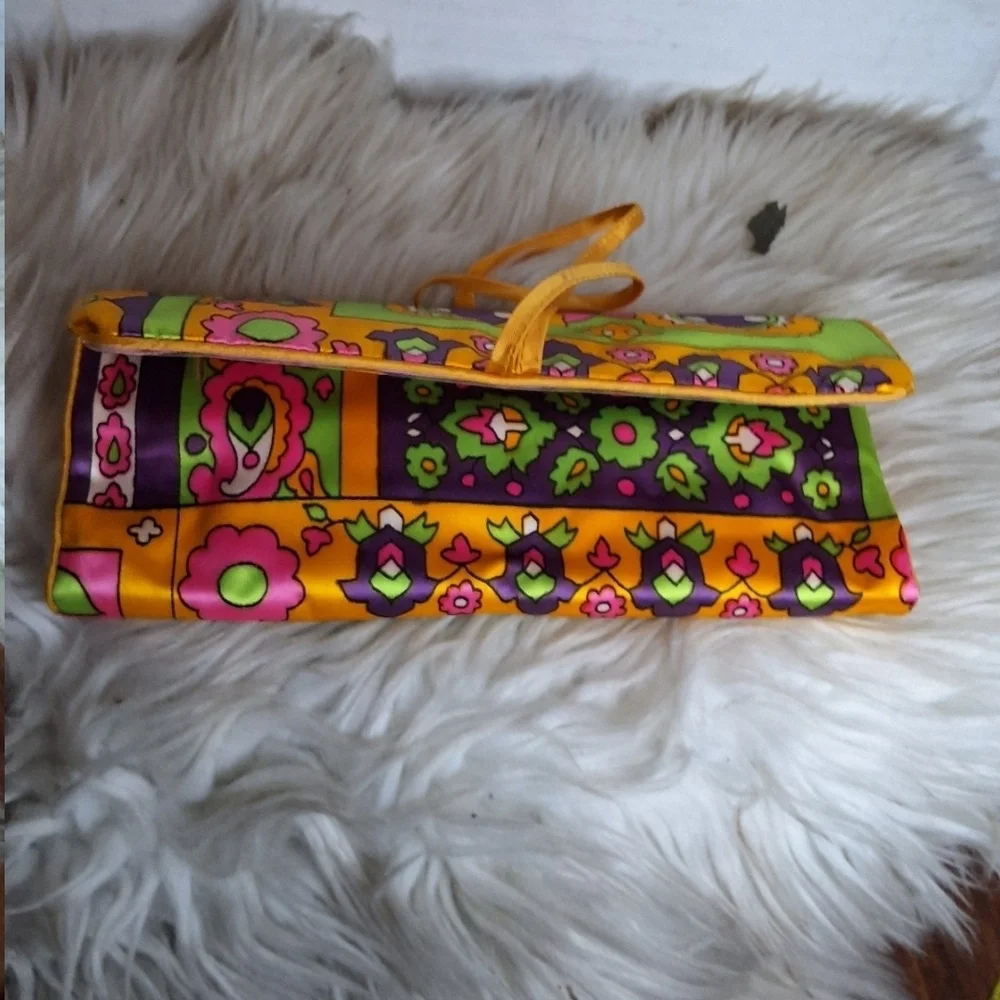 Vintage Multicolor Jewelry Organizer